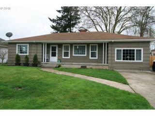 4450 Royal Ave, Eugene OR  97402-1716 exterior