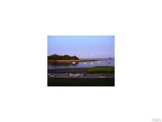 14 Harbor View Ave, Norwalk CT  06854-4821 exterior