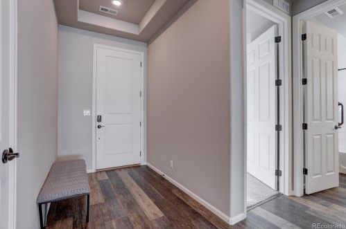 5019 Quatar St, Denver CO  80019-3556 exterior