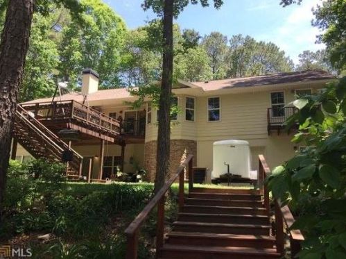 1813 Four Notch Rd, Carrollton, GA 30116-8132