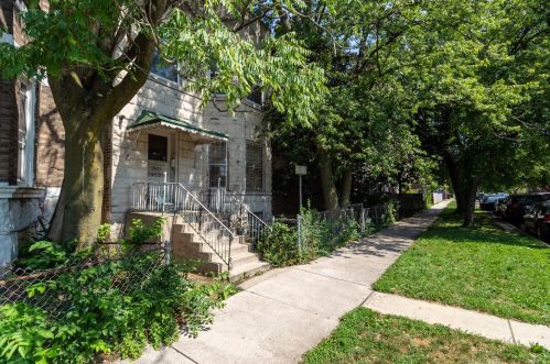 3922 Arthington St, Chicago, IL 60624-4003
