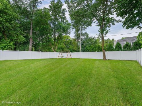 330 55th St, Willowbrook IL  60514-3015 exterior