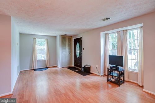 1101 Sandy Hollow Ct, Silver Spring MD 20905-6050 exterior