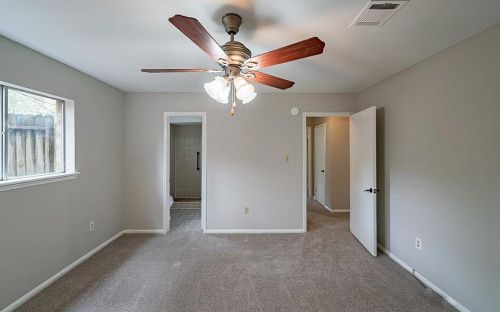 543 Braxton Bragg Ln, Conroe TX  77306 exterior