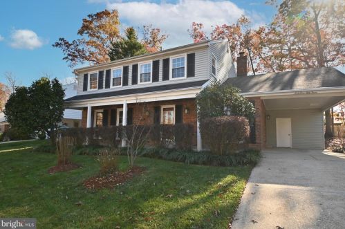 6153 Roxbury Ave, Springfield VA  22152-1625 exterior