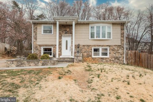 4625 Evansdale Rd, Woodbridge, VA 22193-2630