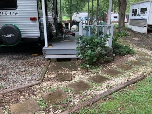 171 Creekview Dr, Cleveland GA  30528-2286 exterior