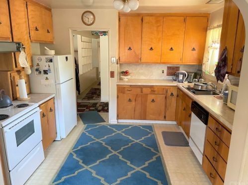 219 Sunkist St, Anaheim CA  92806-3639 exterior