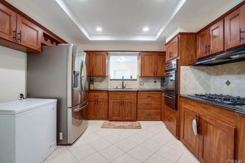 2222 236th Pl, Torrance CA  90501-5949 exterior