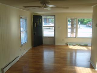 415 Indigo Ave, Cayce-West Columbia SC  29033-4327 exterior