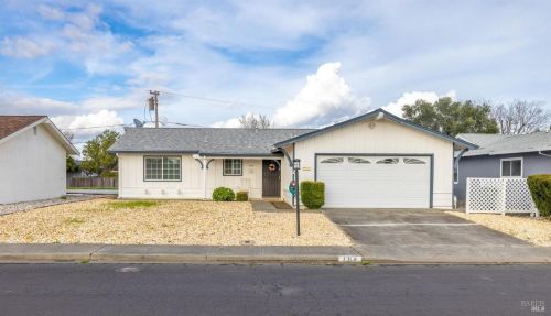 184 Mckinley Cir, Vacaville, CA 95687-3302