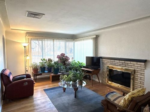301 Kenwood Dr, Pueblo CO  81004-1623 exterior