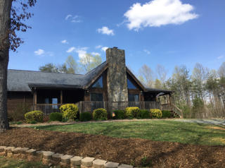 1247 Chestnut Ln, Pinnacle, NC 27043-8338