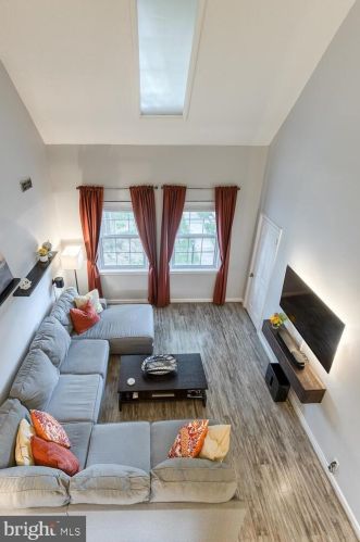 4650 36th St, Arlington, VA 22206-1741