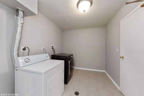 5400 Astor Ln, Rolling Meadows IL  60008-4154 exterior