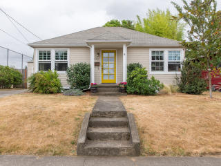 3416 Halleck St, Portland, OR 97217-7236