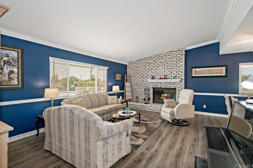 16975 Obsidian Dr, Riverside CA  92508-9407 exterior