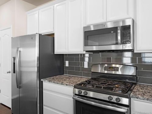 3129 Nepal Way, Aurora CO 80013-9083 exterior