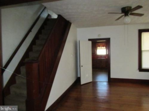 320 Middle St, Hanover PA 17331-3746 exterior