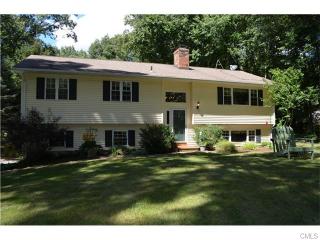 20 Bilberry Rd, Bridgewater, CT 06752-1303