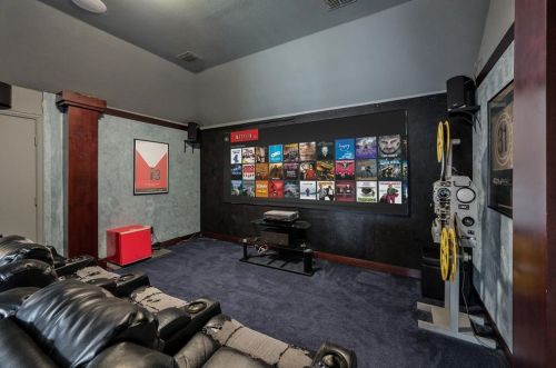 7002 Woodsprings Dr, Garland TX 75044-2147 exterior