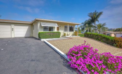 203 Hollenbeck Rd, San Marcos, CA 92069-1211