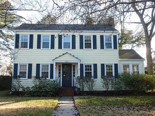1547 Cedar Ln, Norfolk, VA 23508-1717