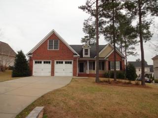 35 Blue Pine Dr, Spring Lake NC  28390-9176 exterior
