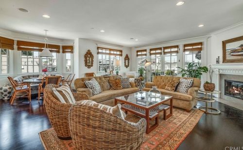417 2nd St, Manhattan Beach, CA 90266-6513