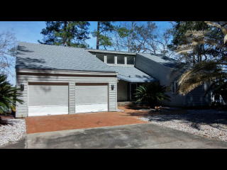 487 1st St, Midway, GA 31320-7232