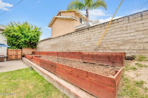 2839 Elizondo Ave, Simi Valley CA 93065-4615 exterior