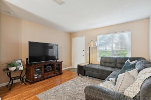 10132 Peaceful Ct, Santee, CA 92071-1840