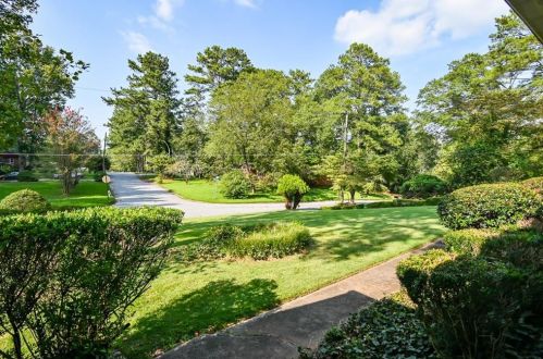3446 Hazelwood Dr, Atlanta GA  30345-2145 exterior
