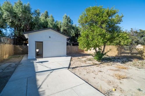 3635 Wallace St, Riverside CA  92509-4639 exterior