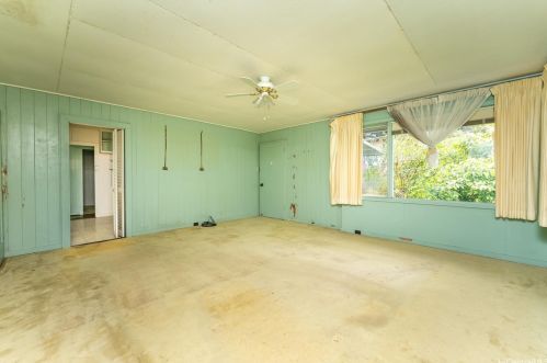 3169 Beaumont Woods Pl, Honolulu, HI 96822-1421