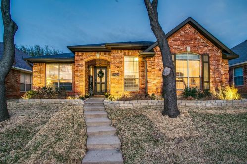 17928 Brent Dr, Dallas, TX 75287-5976