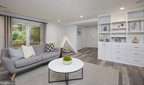 10611 Glenwild Rd, Silver Spring MD 20901-1603 exterior