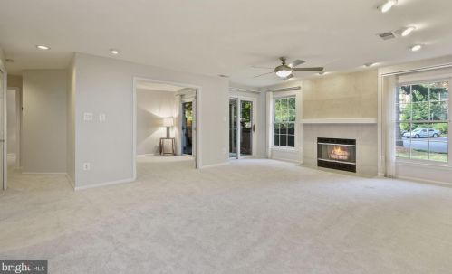 1431 Church Hill Pl, Herndon, VA 20194-1232
