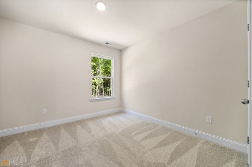 160 Deerfield Trce, Barnesville, GA 30204-6424