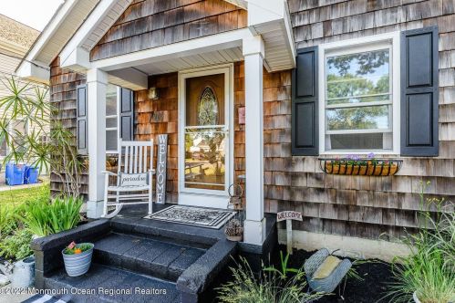 1003 Patterson Rd, Point Pleasant Beach, NJ 08742-3859