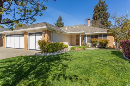 612 Tiburon Ln, Vacaville, CA 95687-5455