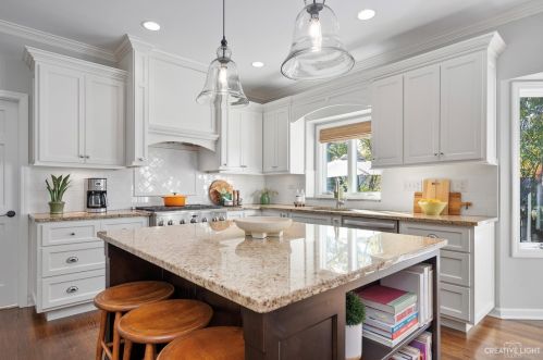 2743 Newport Dr, Naperville, IL 60565-4340