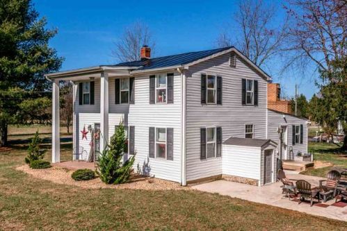 808 13th St, Grottoes, VA 24441-2015