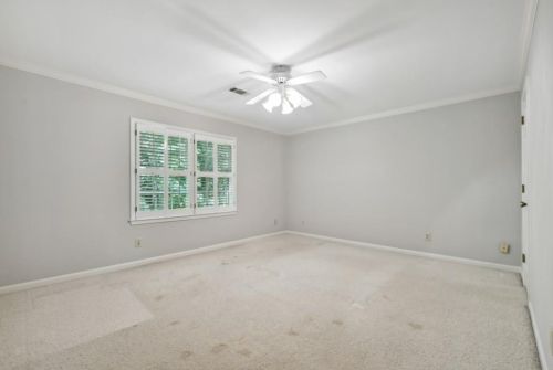 1011 Byrnwyck Rd, Atlanta GA  30319-1665 exterior