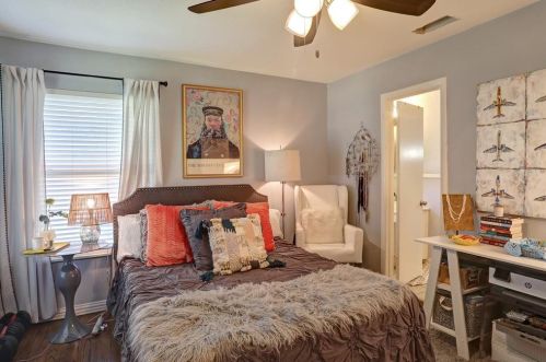 4633 Selkirk Dr, Fort Worth TX  76109-5243 exterior