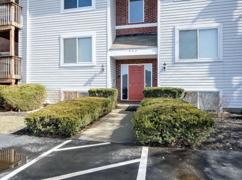 543 Aspen Glen Dr, Cincinnati, OH 45244-1885