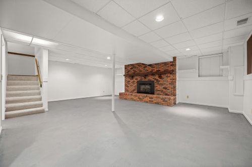 1604 Gingercreek Ct, Sycamore IL 60178-2722 exterior