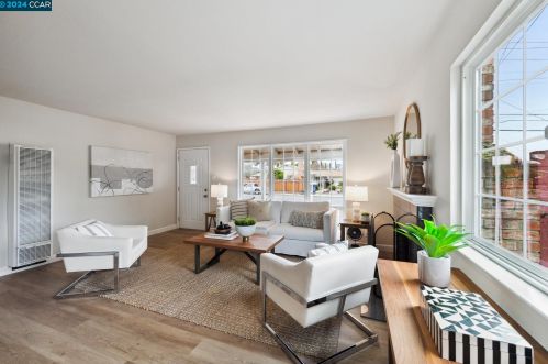 1423 Delaware Dr, Concord, CA 94521-4023