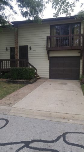 276 Old Elm Dr, Lemont, IL 60440-1836