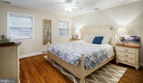 348 Kings Hwy, Tavistock NJ 08033-1205 exterior